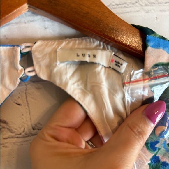 Lush Floral Cut Out Maxi Dress Size Medium - Picture 6 of 12